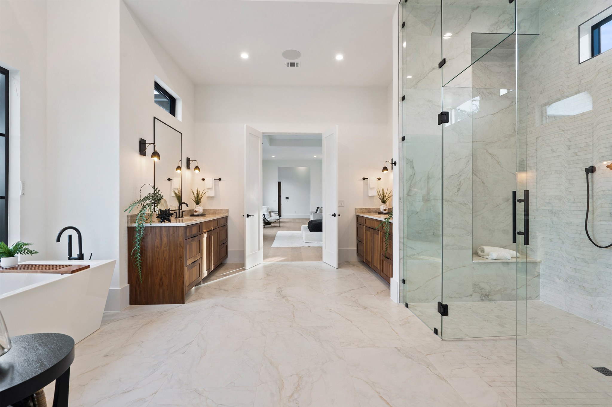 custom bathroom builder austin